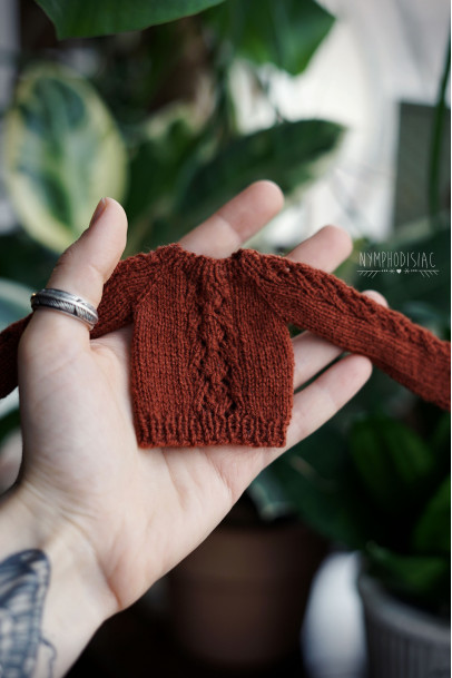 Knitted sweater 1/6 Knitted sweater 1/6