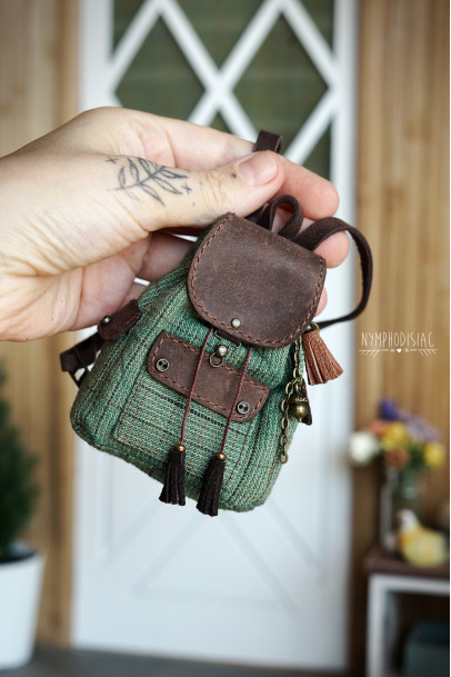1/4 doll backpack