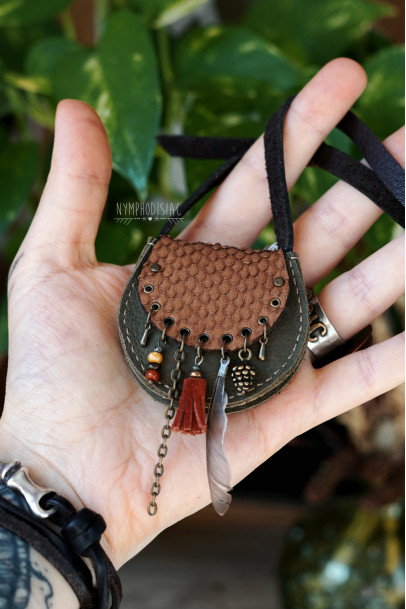 1/4  doll purse bag