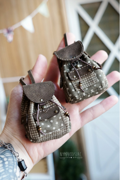 1/6 doll backpack 1/6 doll backpack