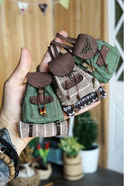 1/6 doll backpack